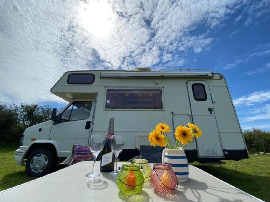 Camping Lily Cosy Campervan With Sea Views & Amazing Sunrises